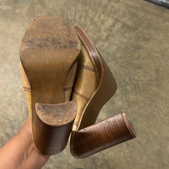 Candie's Women's Tan Leather Mules - Picture 7 of 9